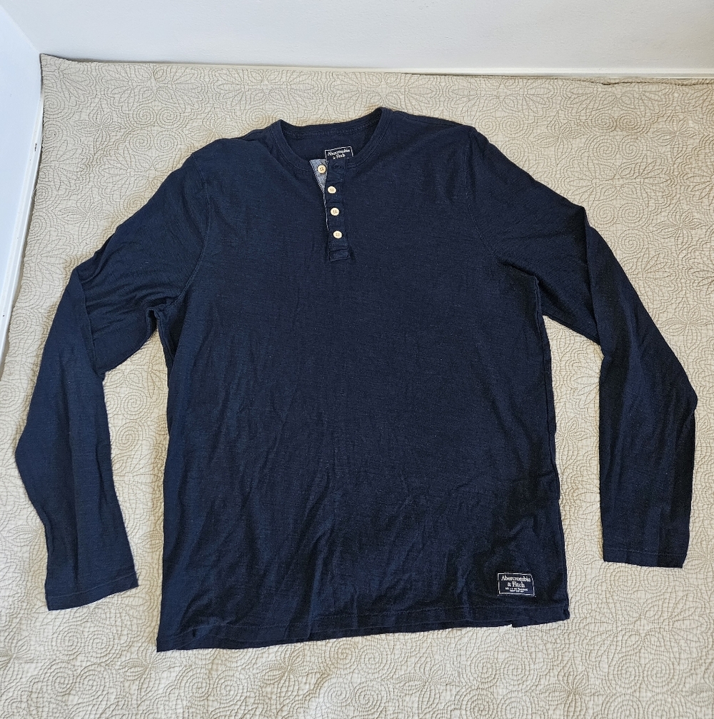 Abercrombie & Fitch Men's Navy Blue Long Sleeved XXL Shirt